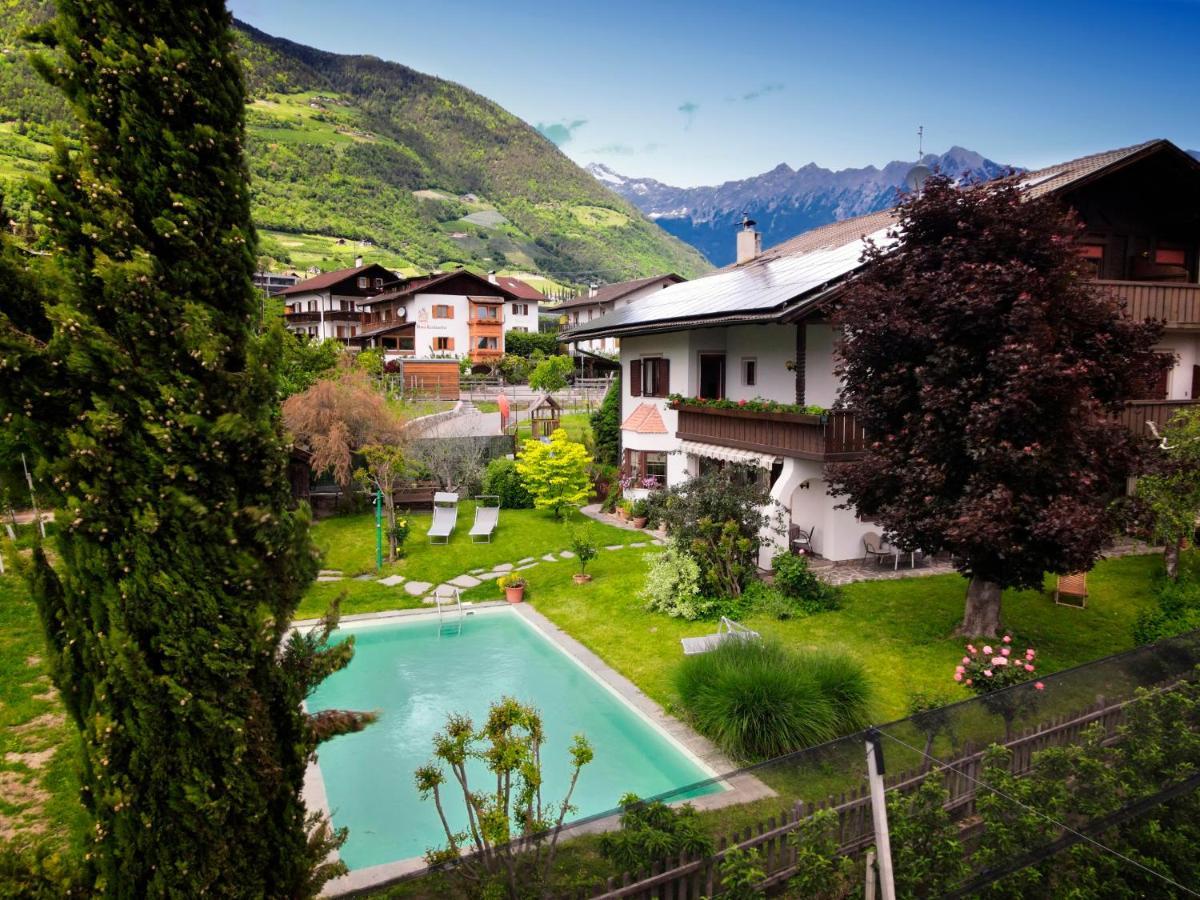 Pension Georgenhof Cermes Exterior foto