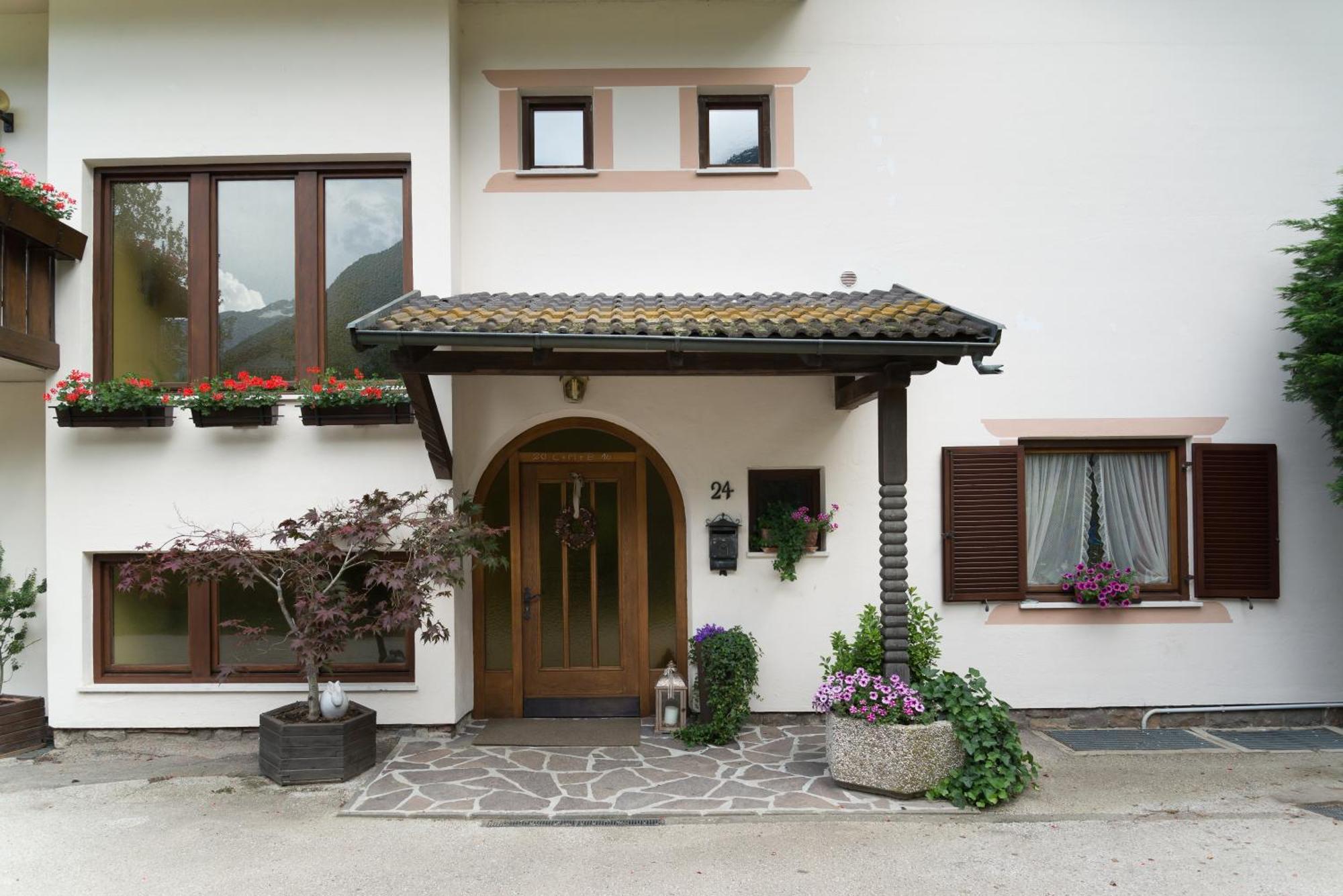 Pension Georgenhof Cermes Exterior foto